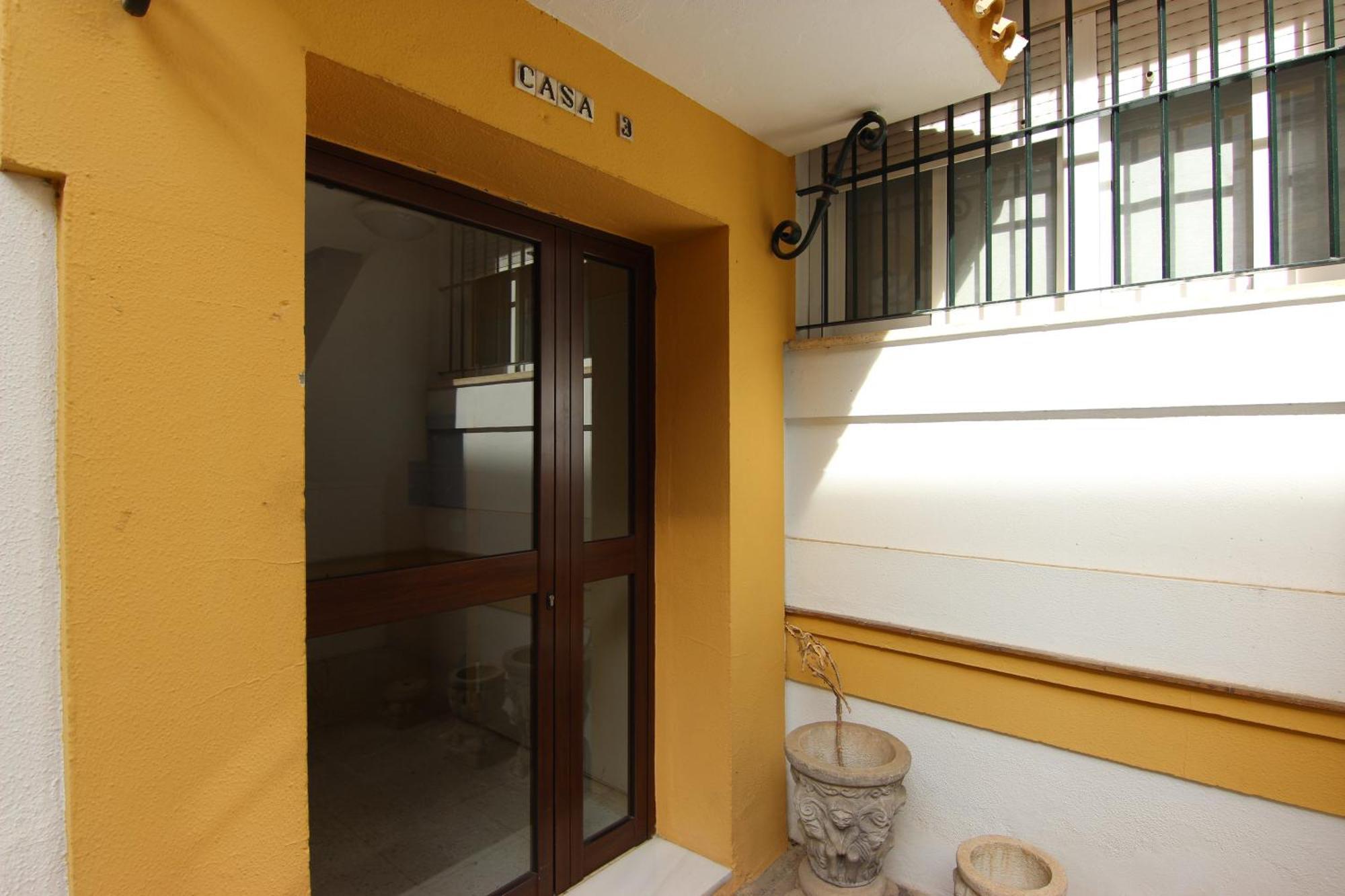 Rentalsevilla Espacioso Apartamento En La Alameda De Hercules Con Parking Bagian luar foto