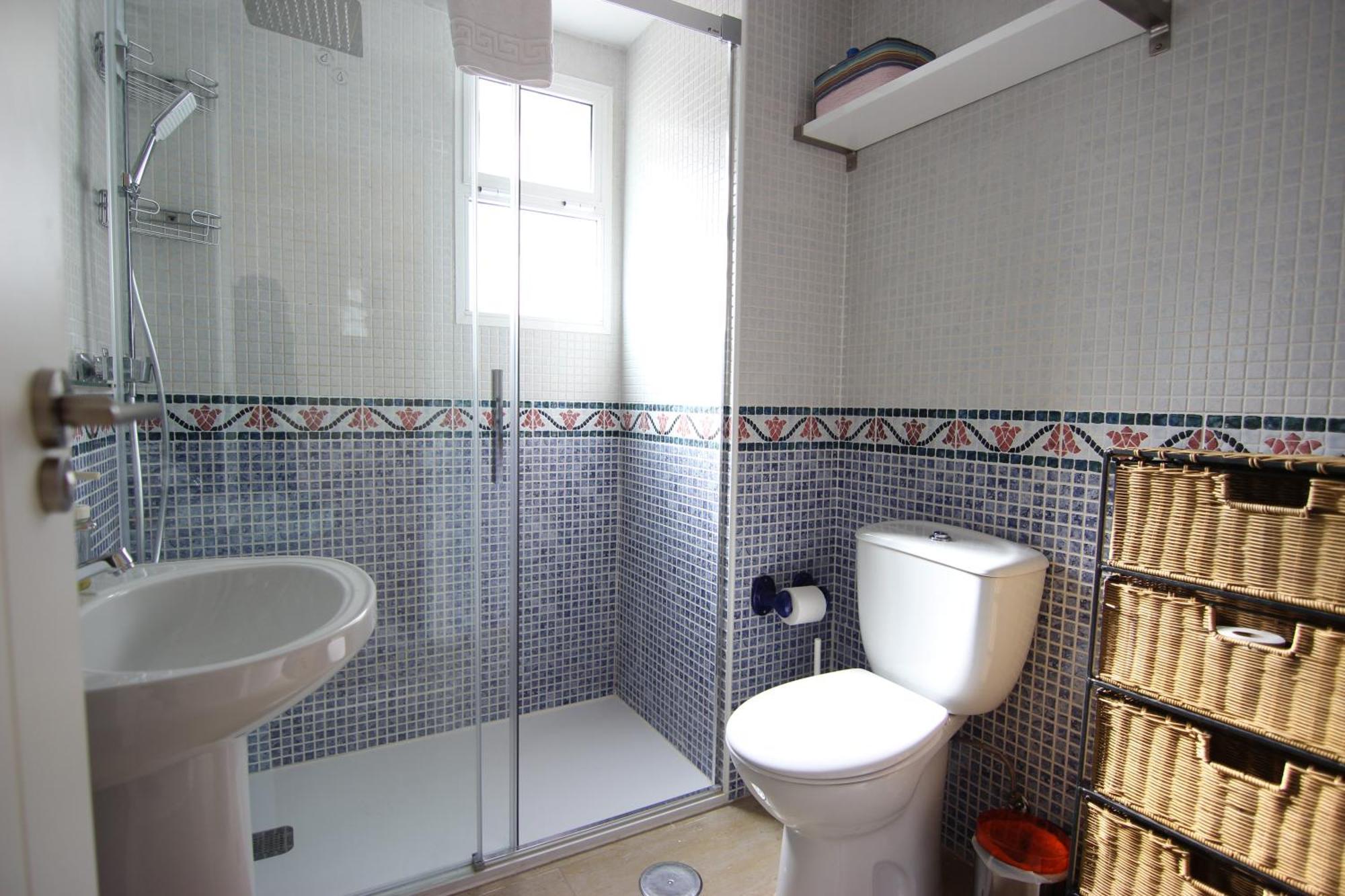 Rentalsevilla Espacioso Apartamento En La Alameda De Hercules Con Parking Bagian luar foto